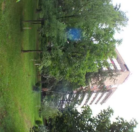 Tundja بيت شباب