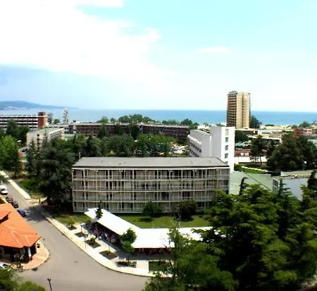 Tundja بيت شباب